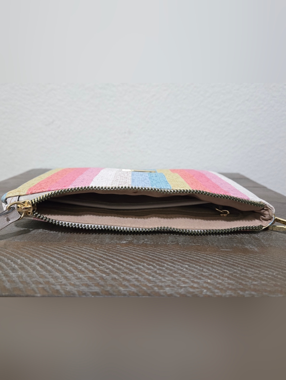Nanette Lepore Wristlet Logo Summer Stripe Multi Pastel Colors Pouch Wallet - Picture 10 of 15